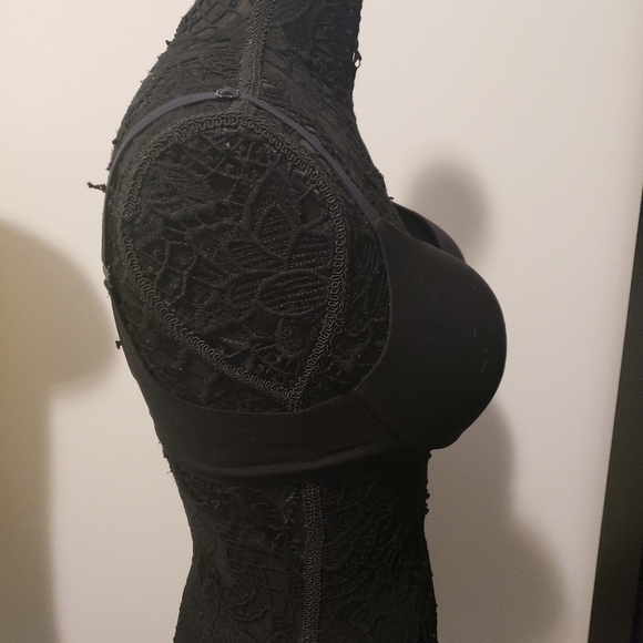 Victoria's Secret Bra Women's Size 34 Black Lined - Perfect Shape Model. - Picture 4 of 7